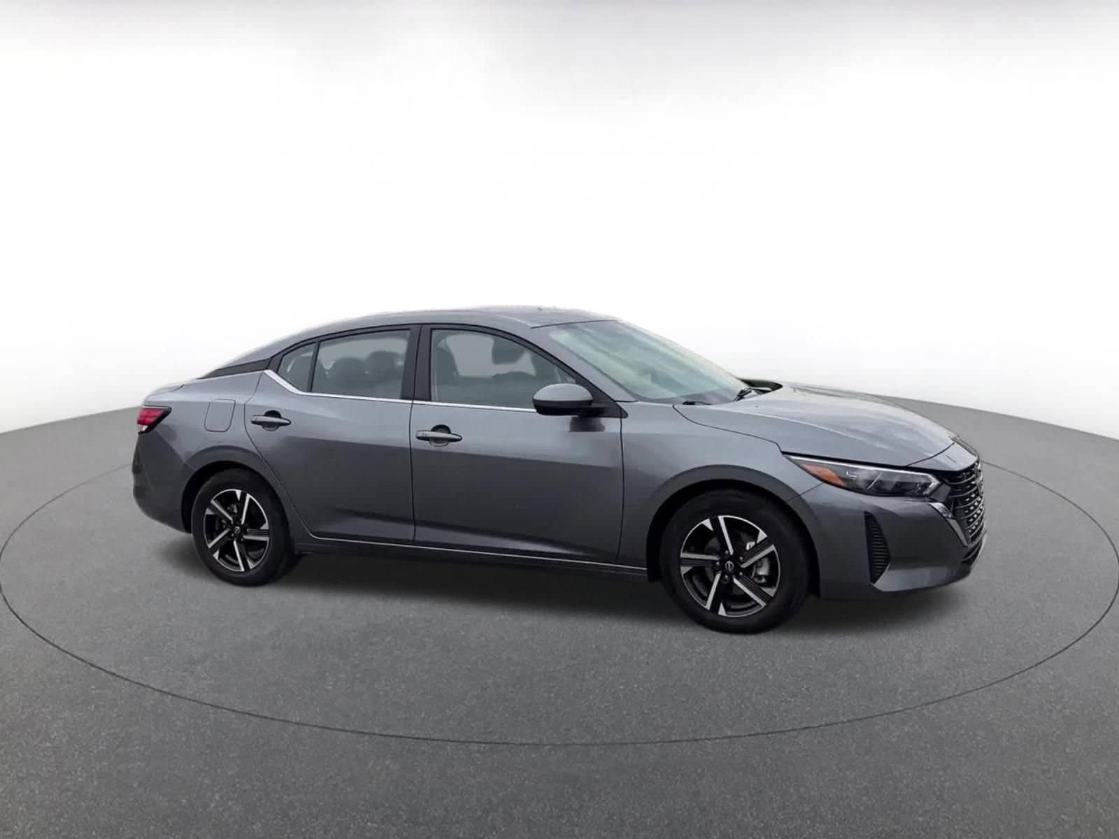 Thumbnail: 2025 Nissan Sentra - 2