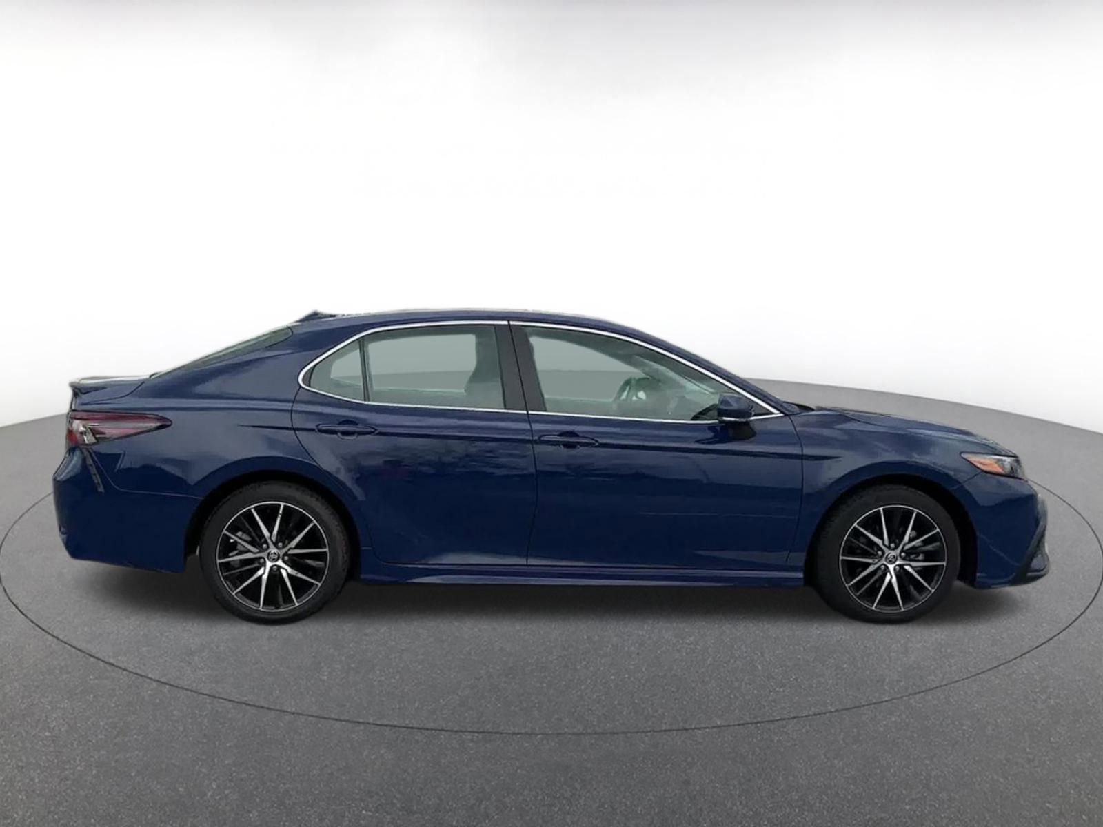 Thumbnail: 2024 Toyota Camry - 16