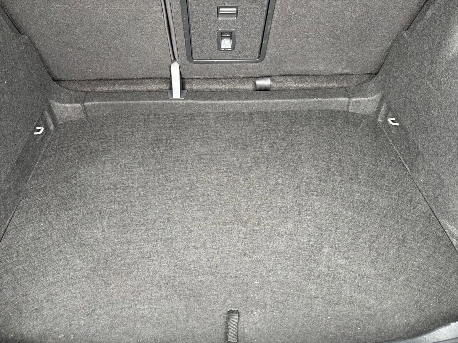 Thumbnail: 2025 Volkswagen Taos - 32