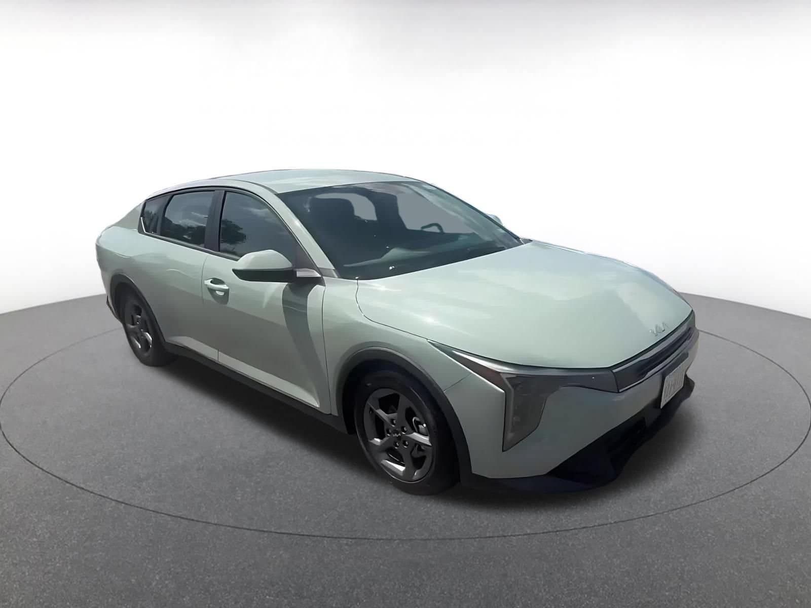 Thumbnail: 2025 Kia K4 - 2