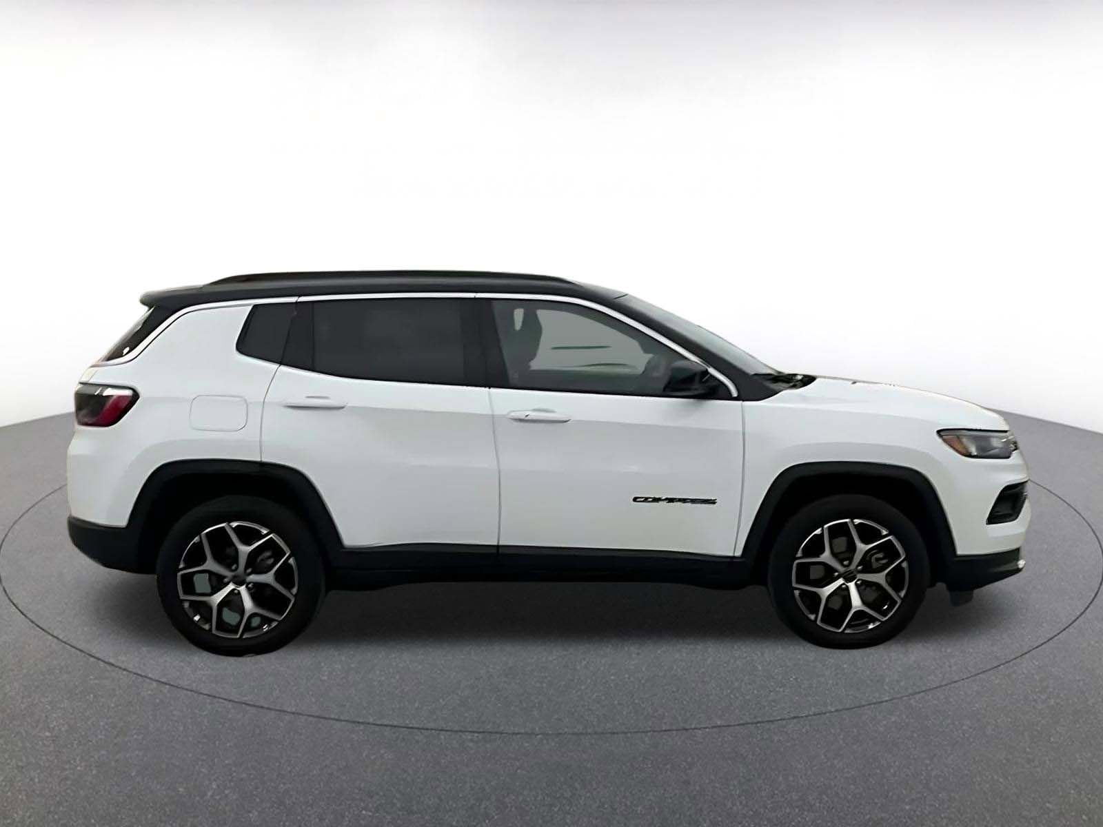 Thumbnail: 2025 Jeep Compass - 14
