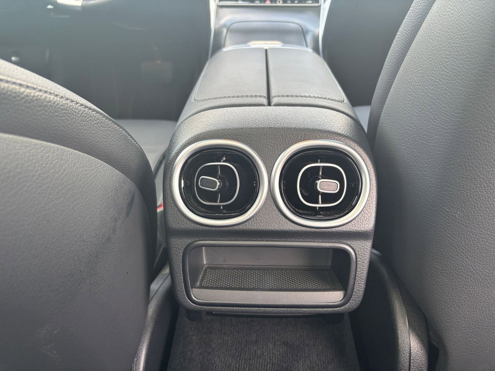 Thumbnail: 2024 Mercedes-Benz C-Class - 25