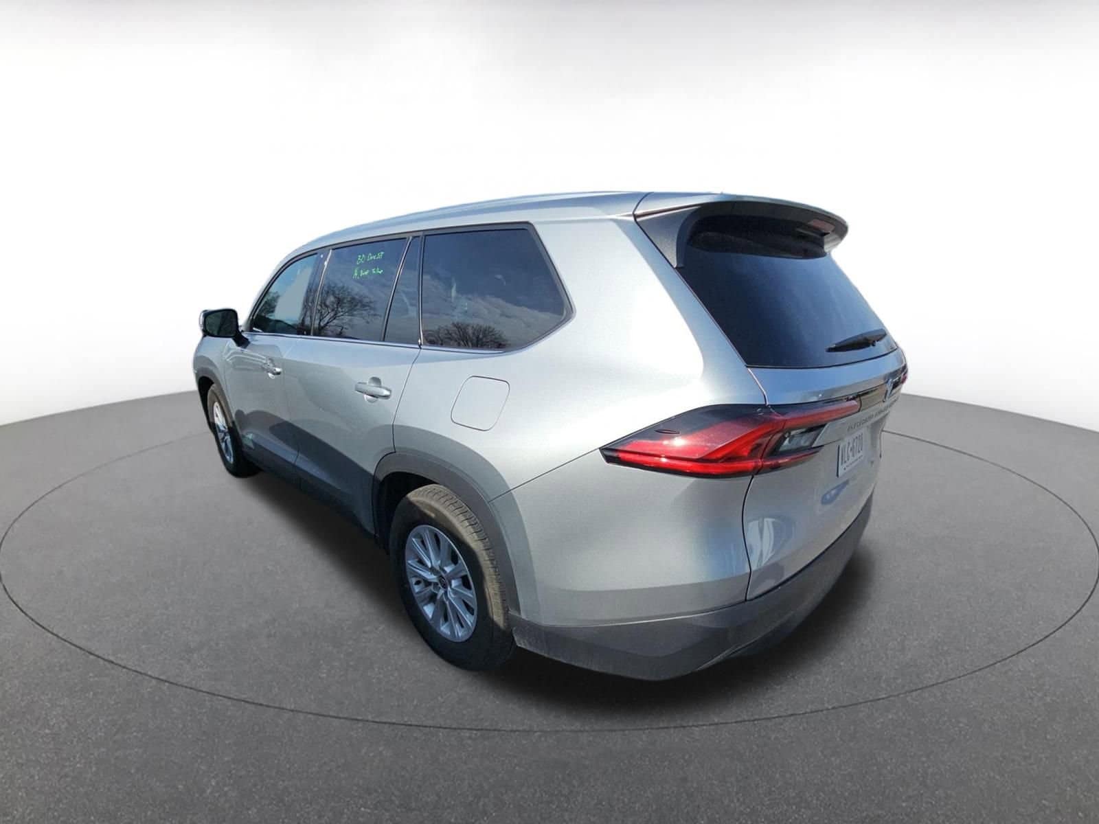 Thumbnail: 2025 Toyota Grand Highlander - 4