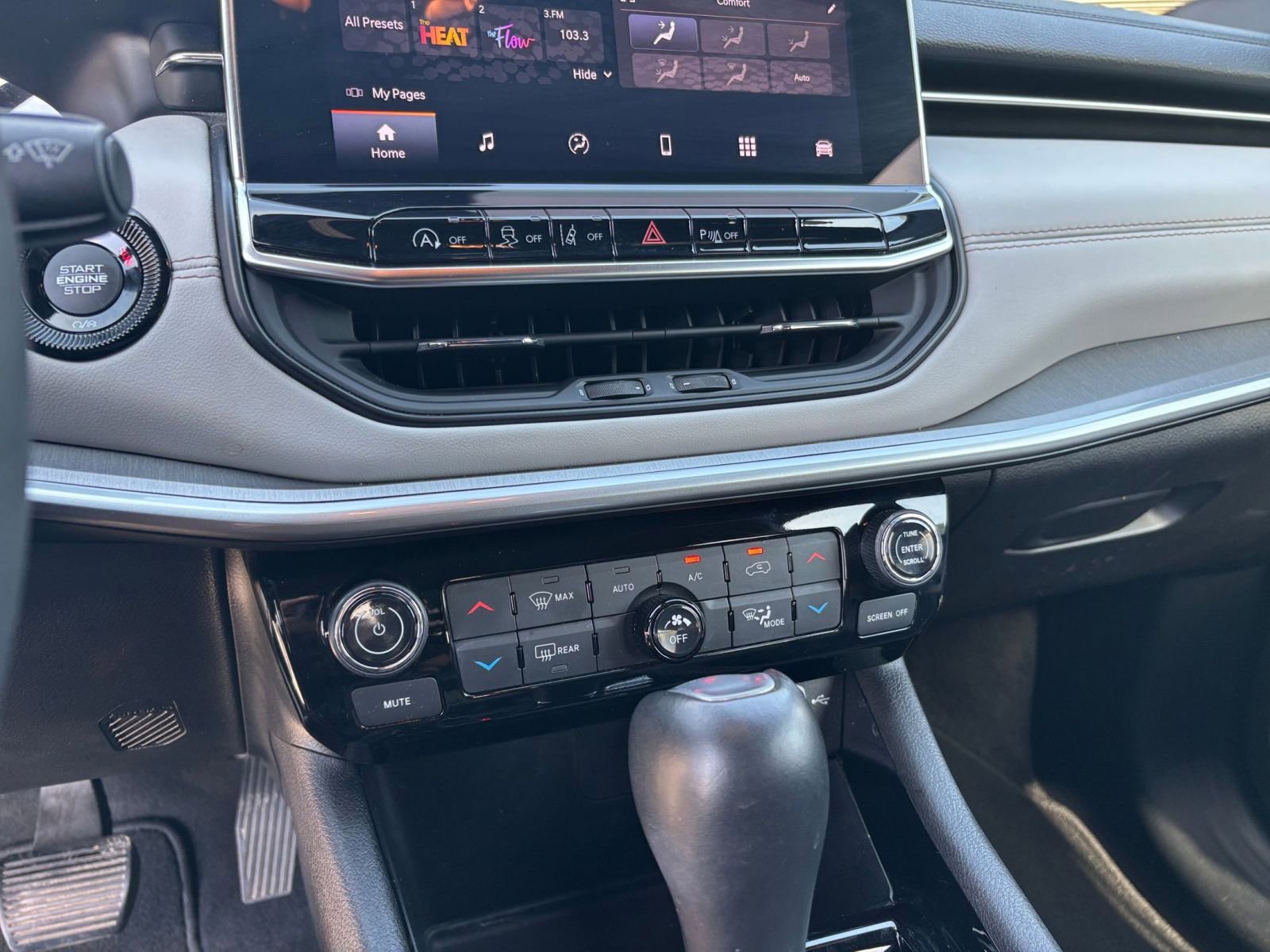 Thumbnail: 2025 Jeep Compass - 17