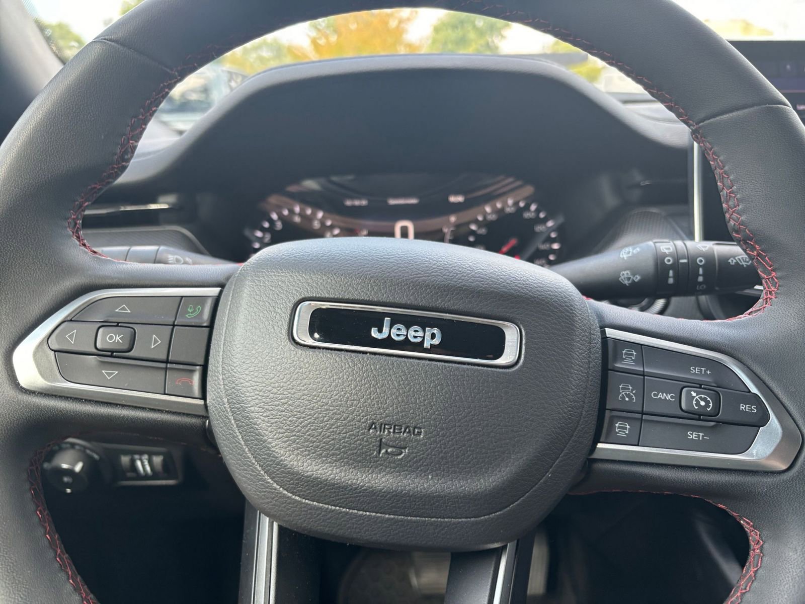 Thumbnail: 2025 Jeep Compass - 28