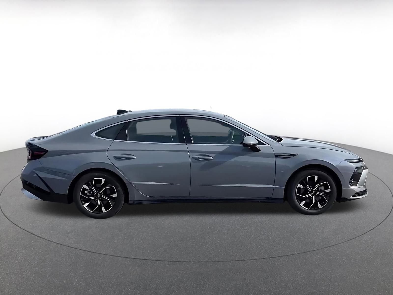 Thumbnail: 2025 Hyundai Sonata - 16