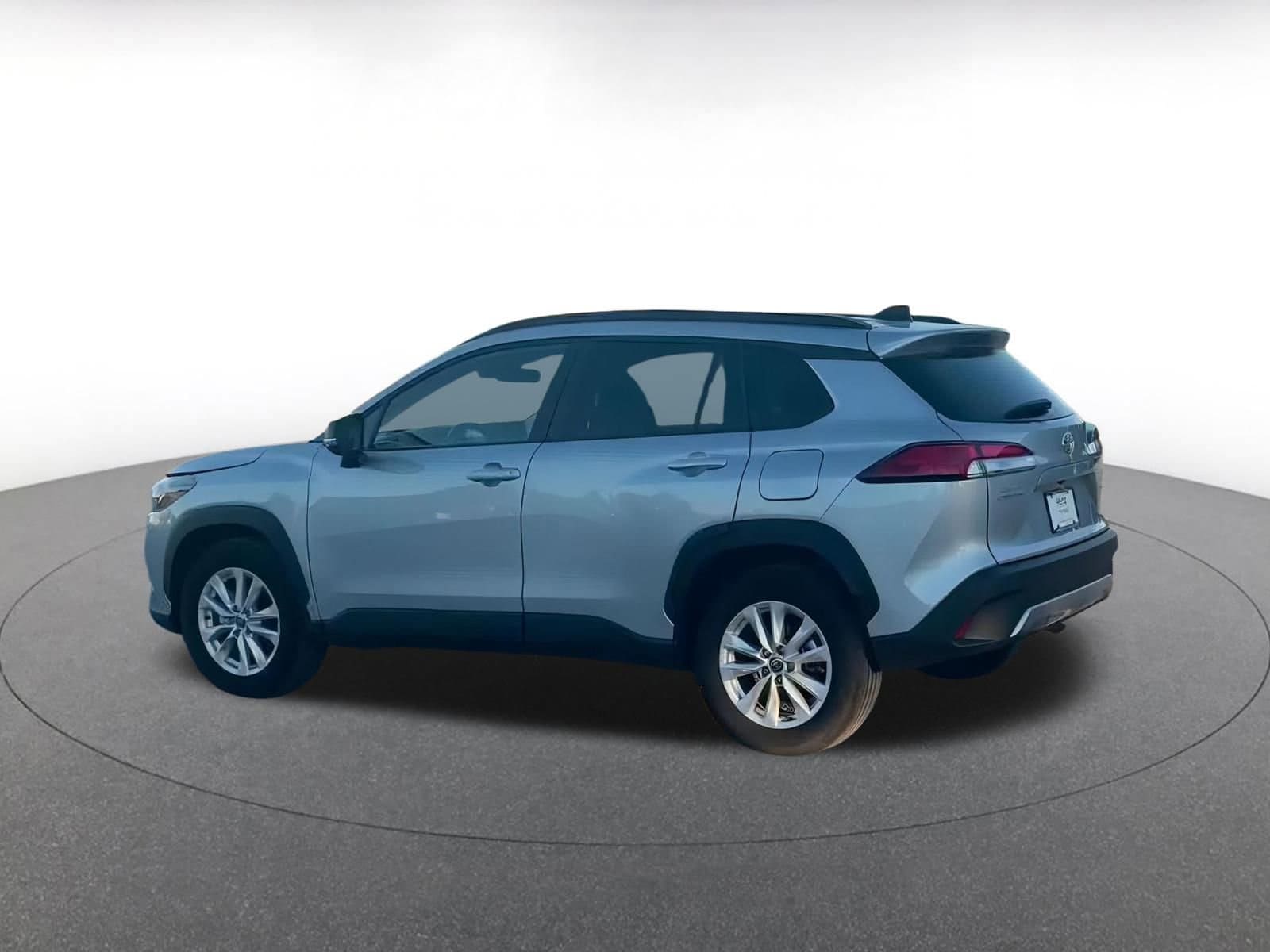 Thumbnail: 2025 Toyota Corolla Cross - 10