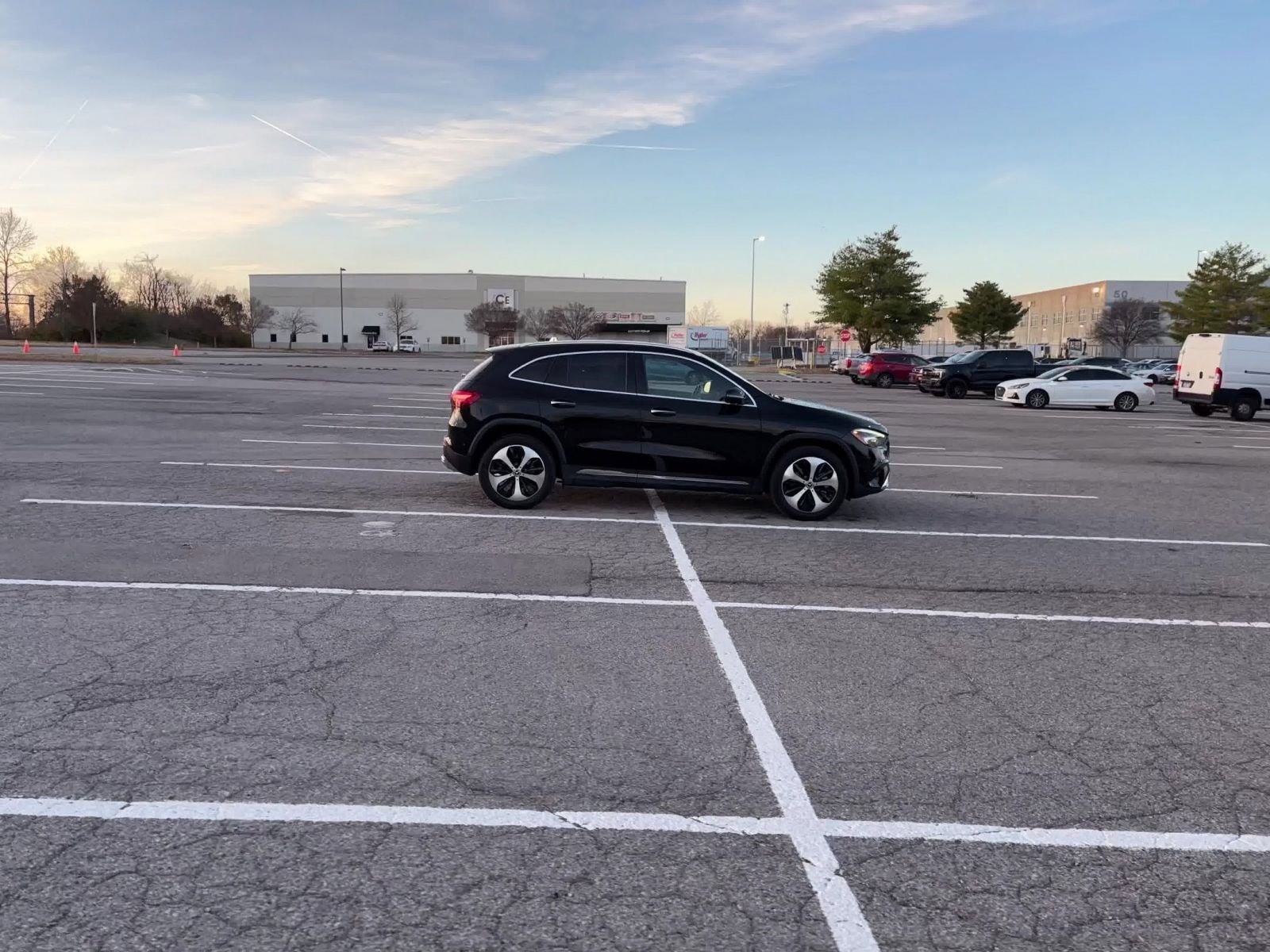 Thumbnail: 2025 Mercedes-Benz GLA - 16