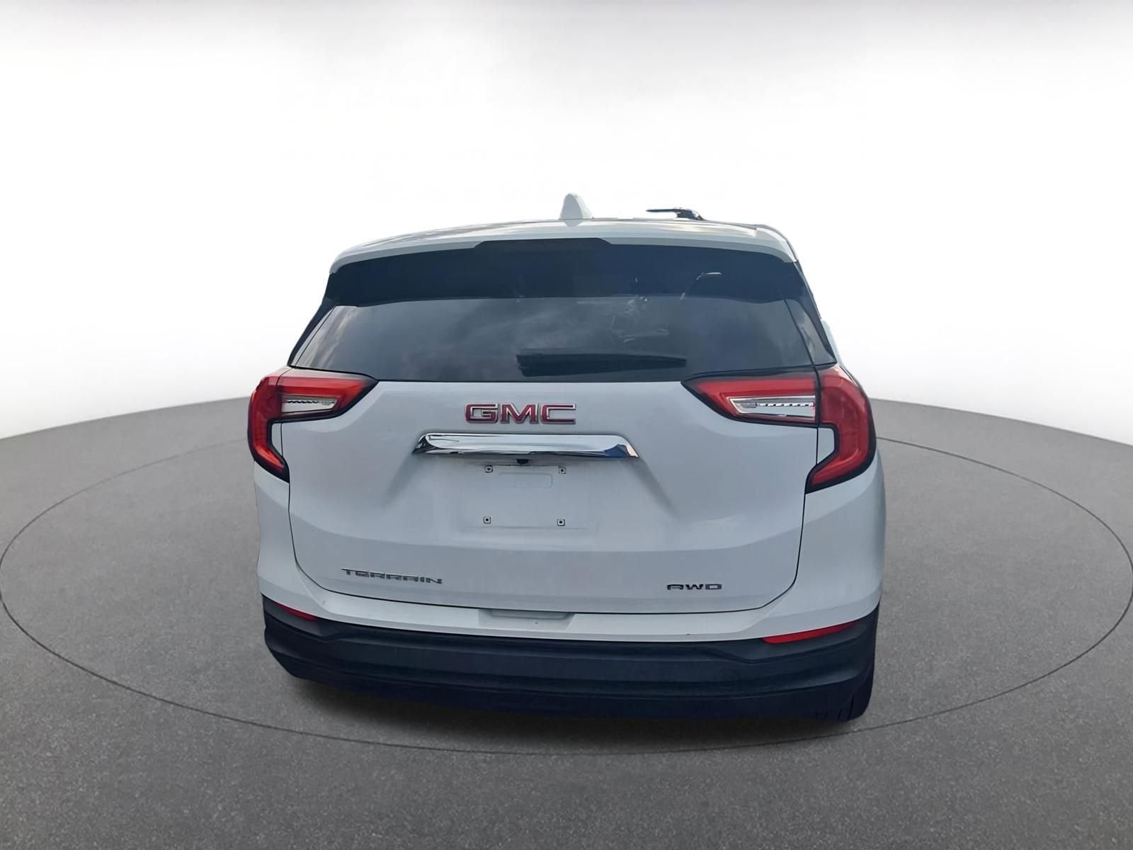 Thumbnail: 2024 GMC Terrain - 3