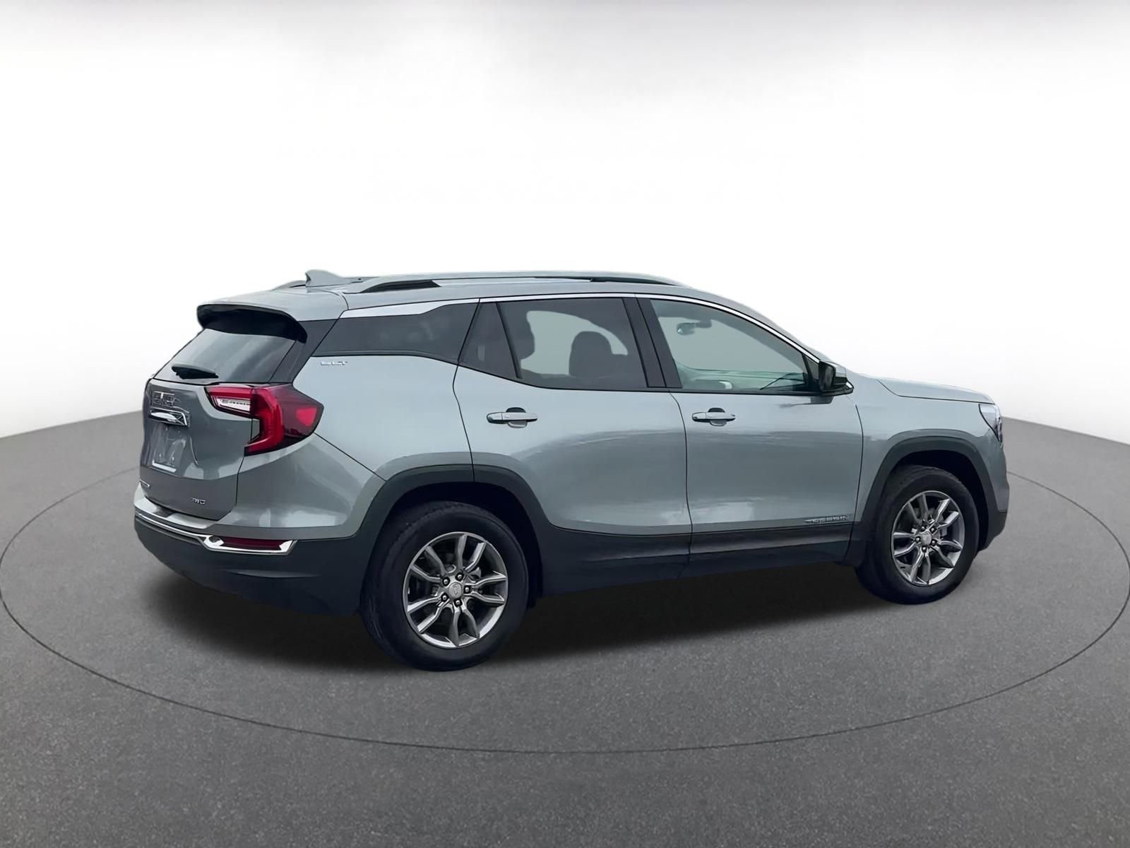 Thumbnail: 2024 GMC Terrain - 17