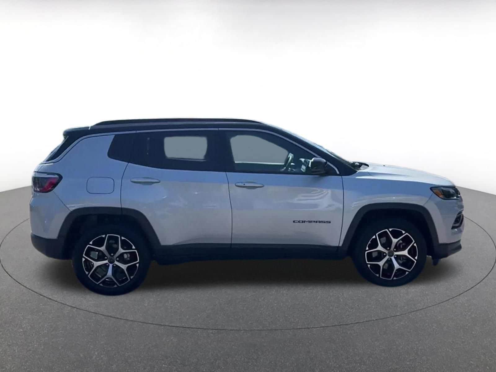 Thumbnail: 2025 Jeep Compass - 15