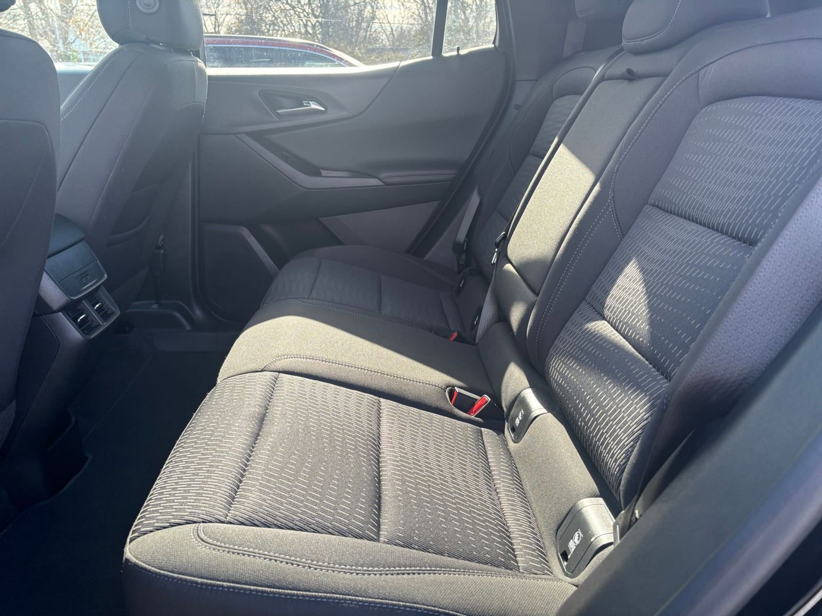 Thumbnail: 2025 Chevrolet Equinox - 24