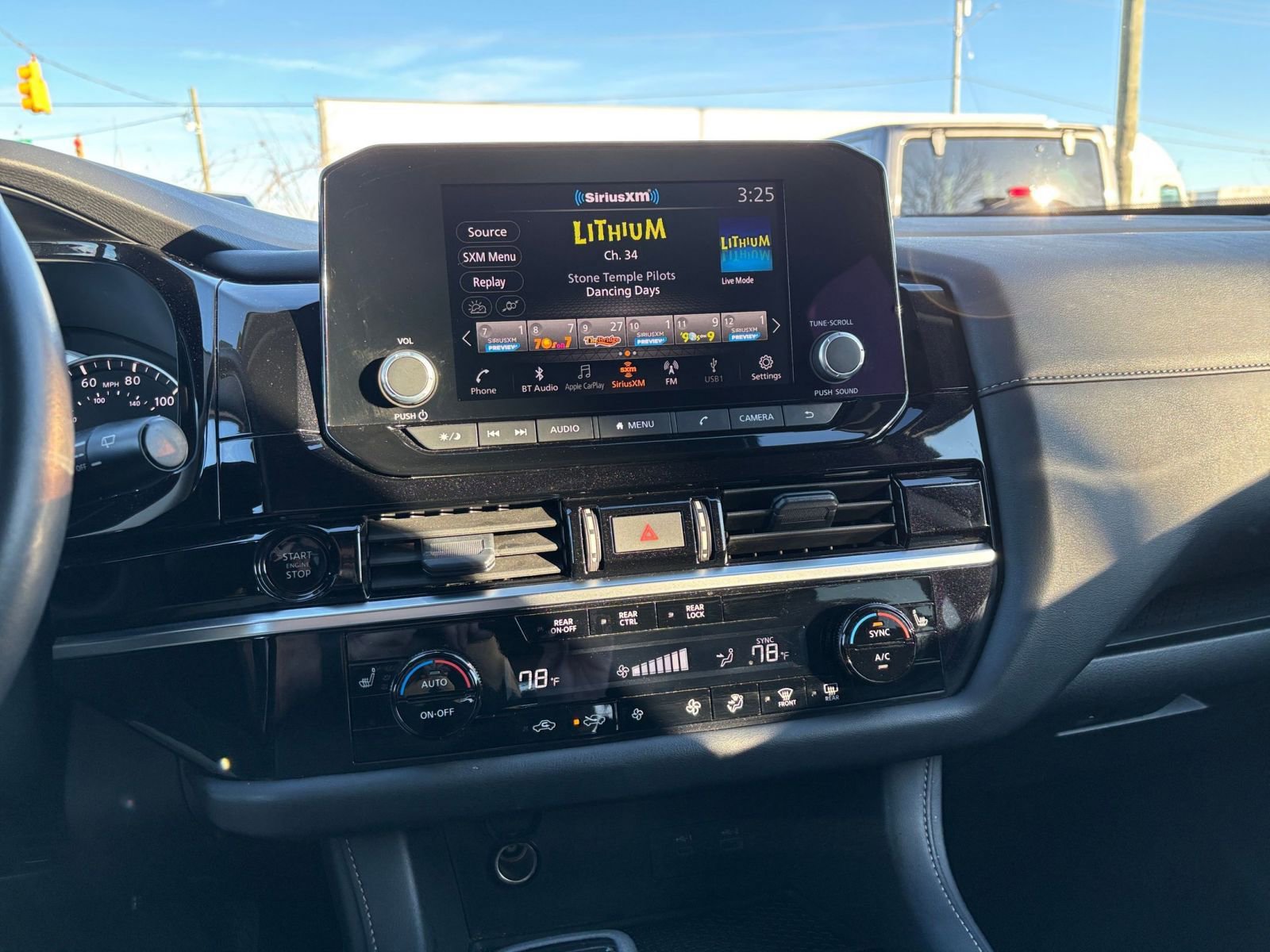 Thumbnail: 2025 Nissan Pathfinder - 21