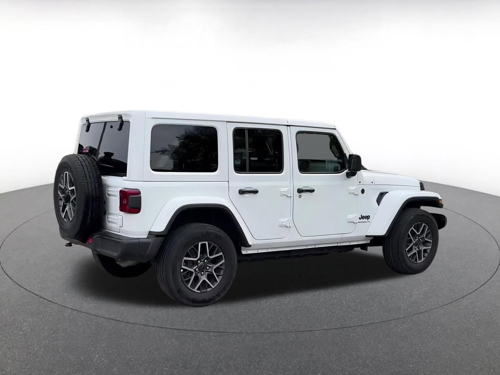 Thumbnail: 2025 Jeep Wrangler - 14