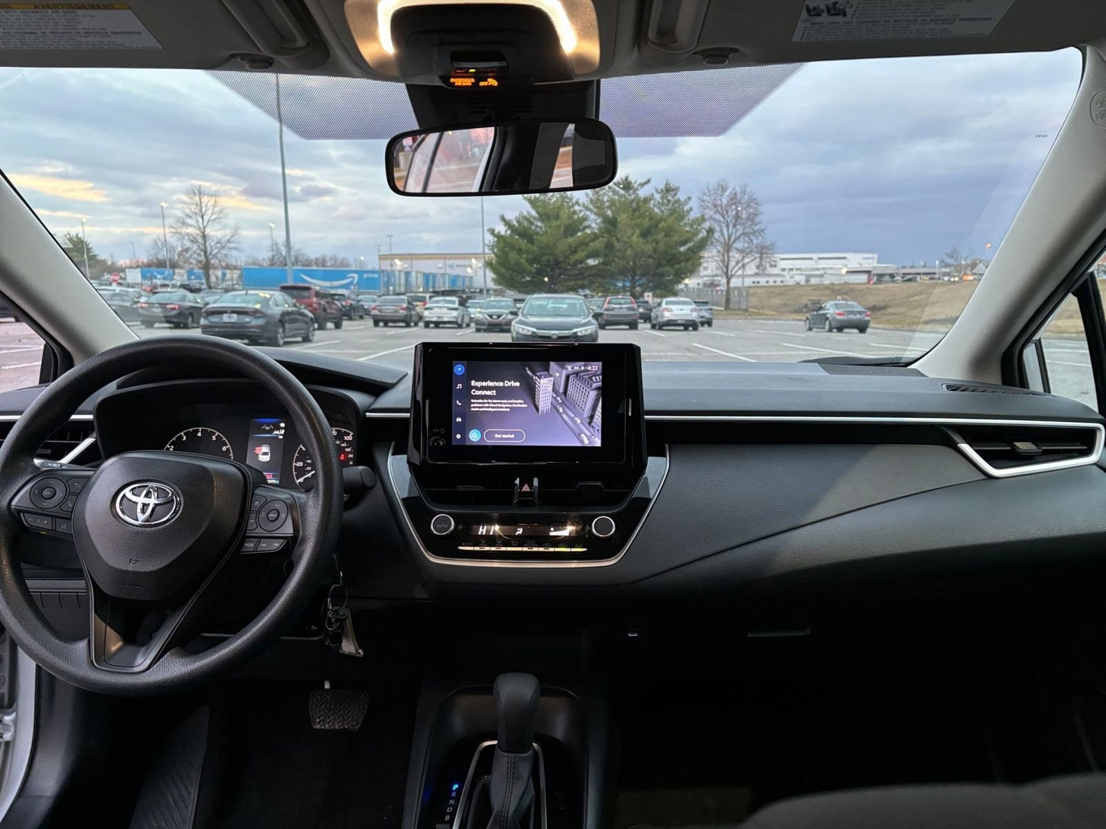 Thumbnail: 2025 Toyota Corolla - 31