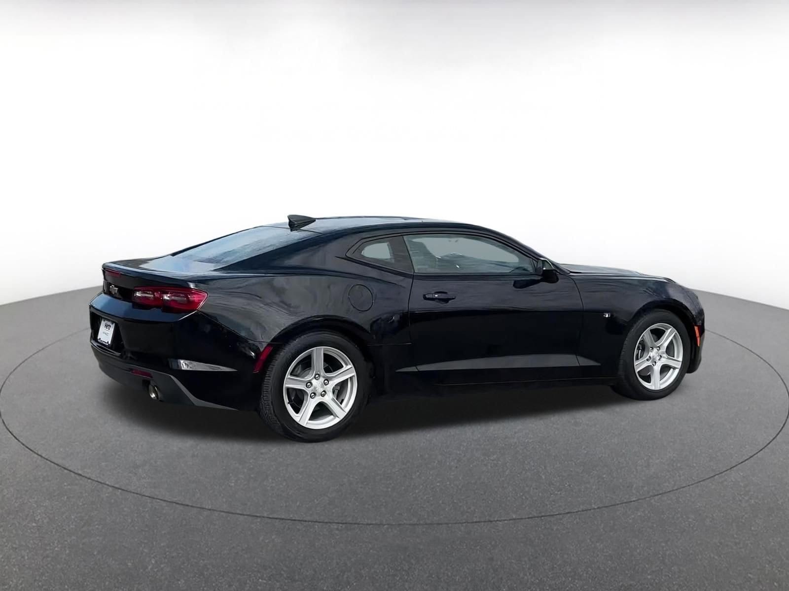 Thumbnail: 2023 Chevrolet Camaro - 16