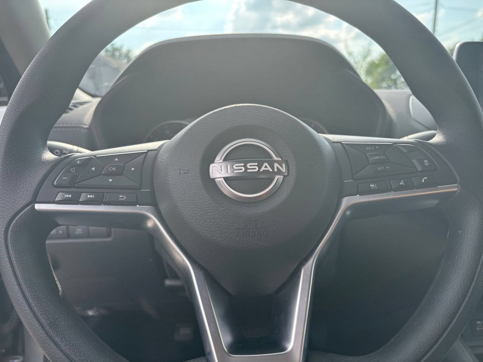 Thumbnail: 2025 Nissan Sentra - 27