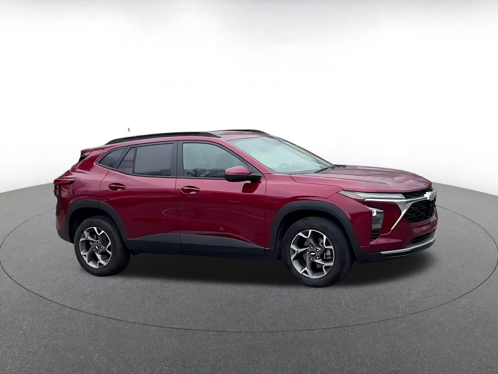 Thumbnail: 2025 Chevrolet Trax - 2