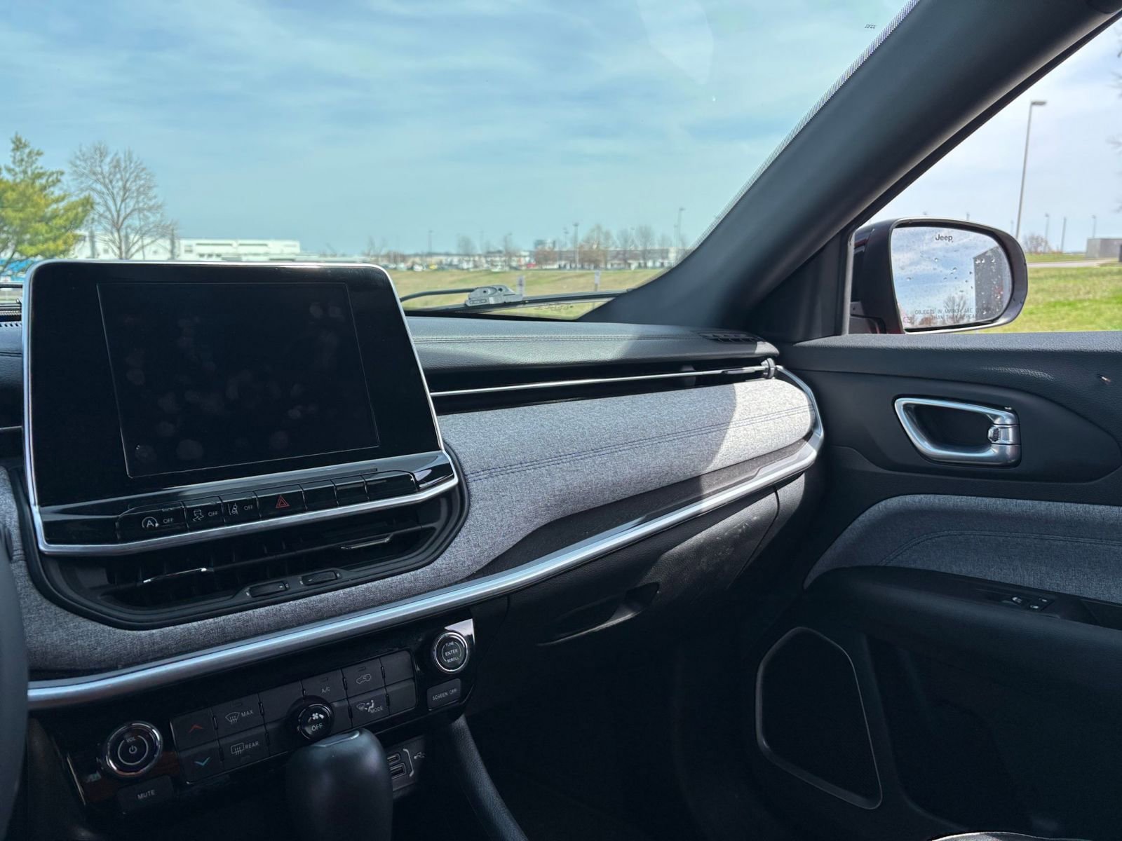 Thumbnail: 2025 Jeep Compass - 34