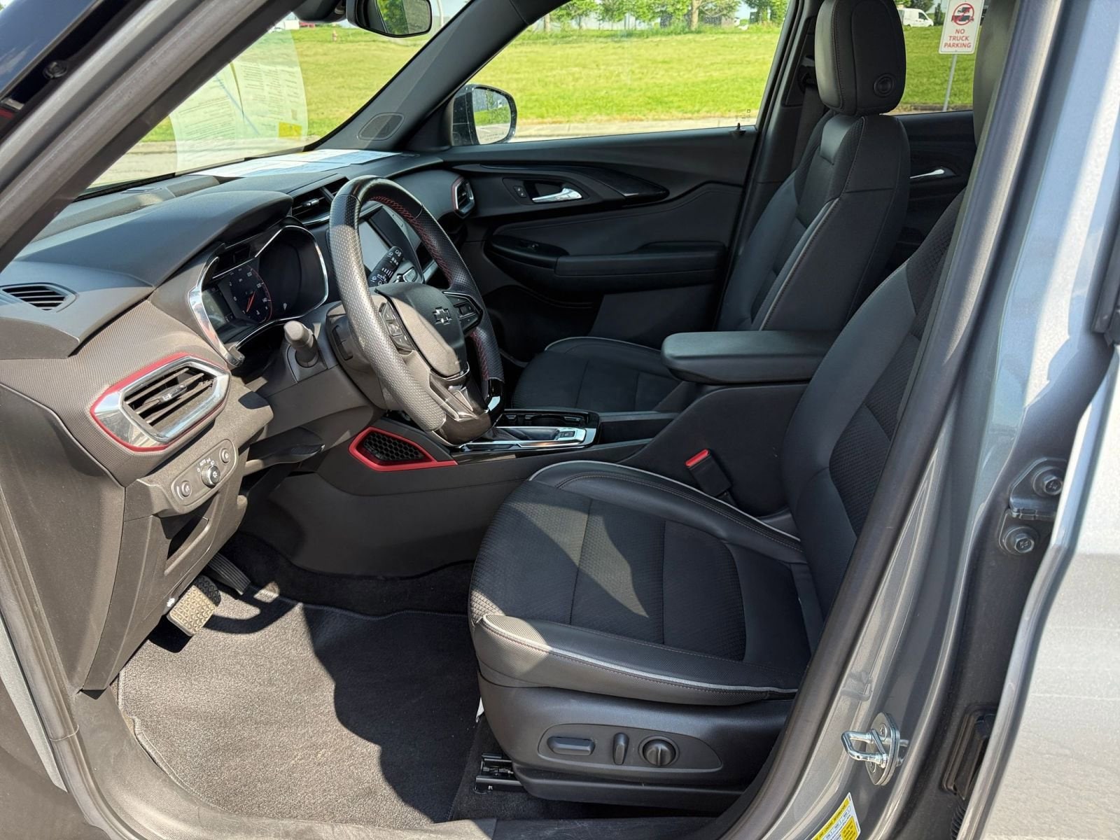 Thumbnail: 2023 Chevrolet TrailBlazer - 26
