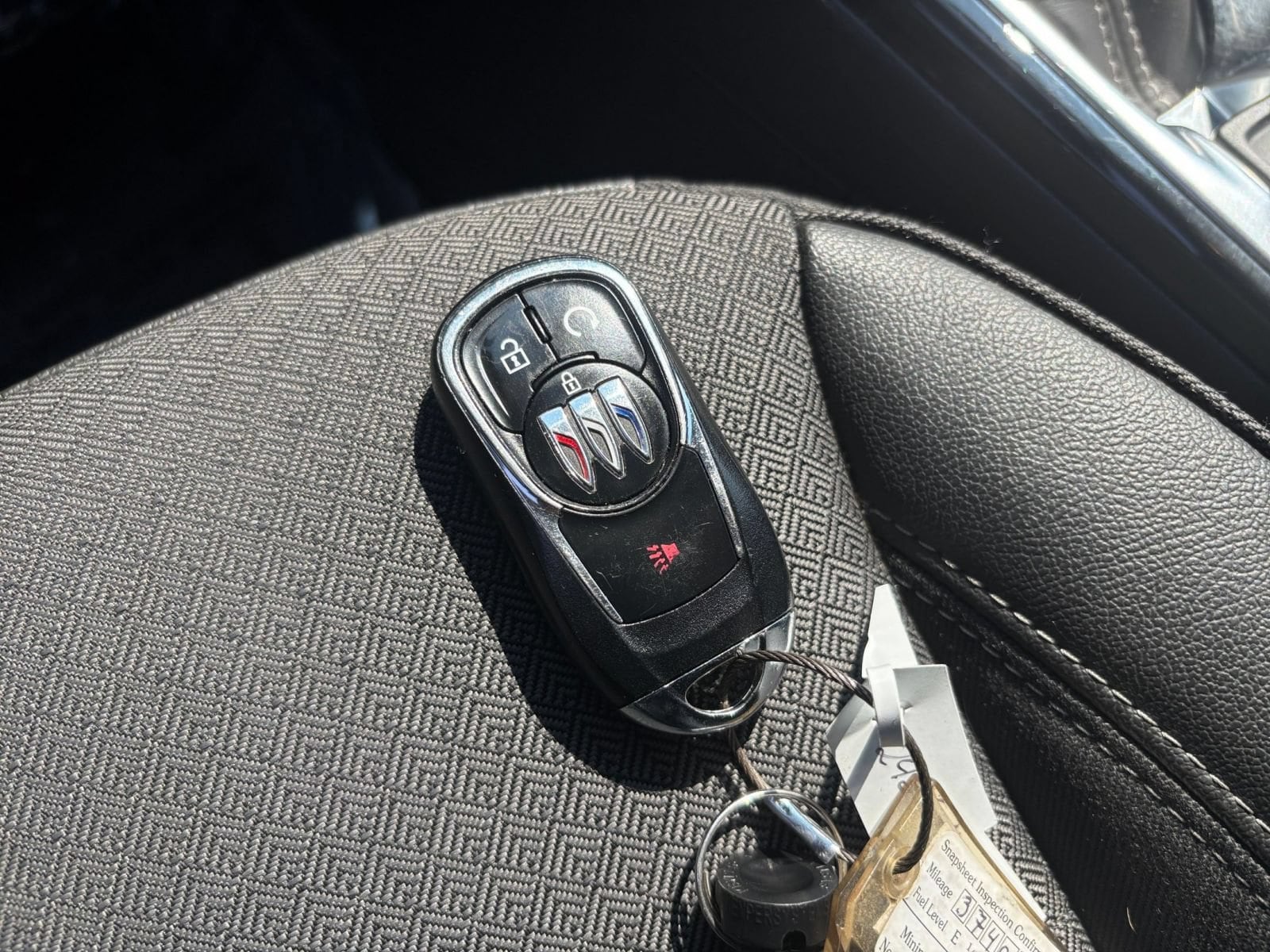 Thumbnail: 2025 Buick Encore GX - 21