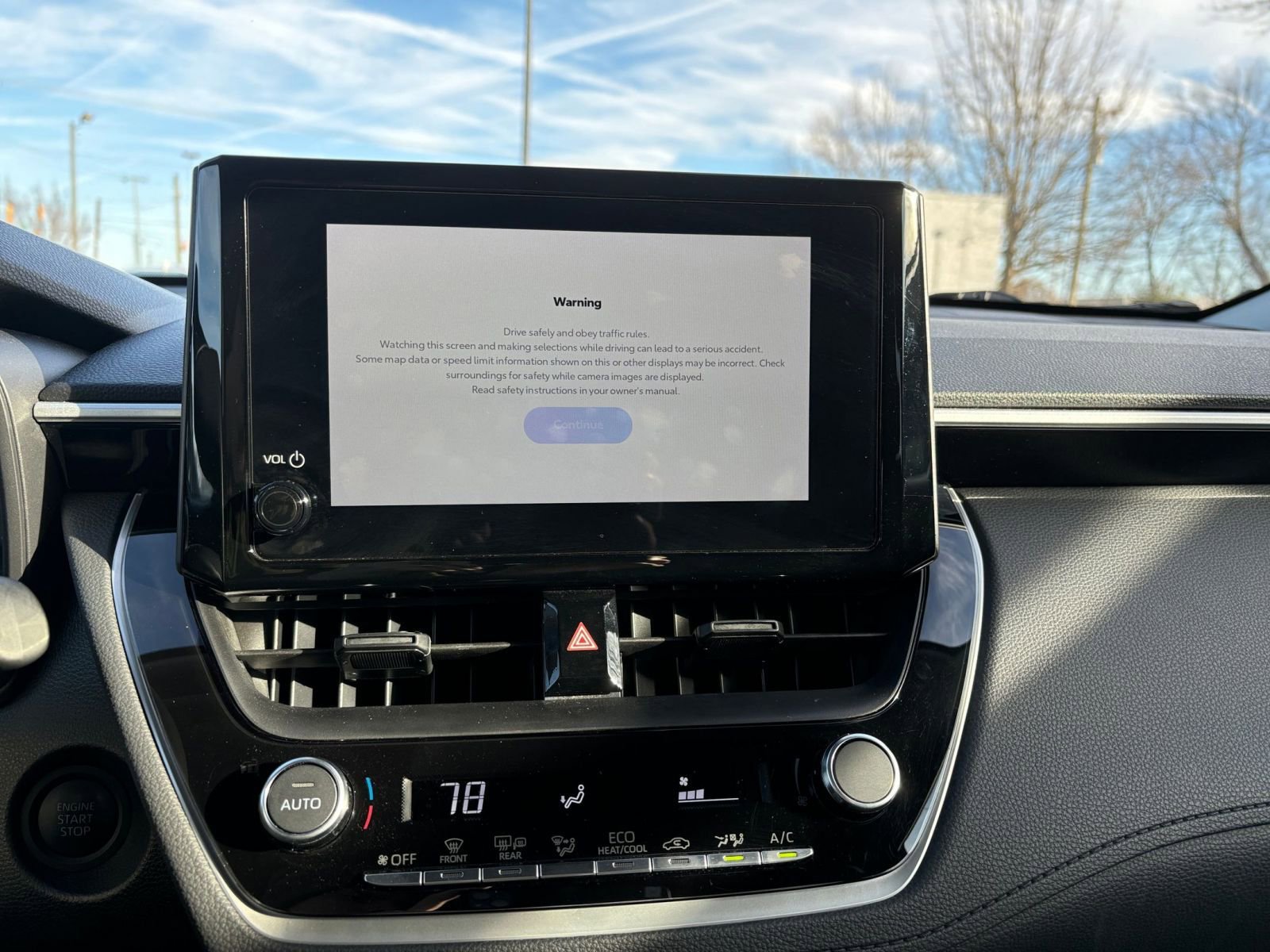 Thumbnail: 2025 Toyota Corolla Cross - 18