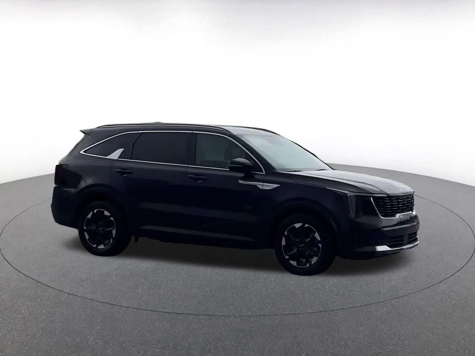 Thumbnail: 2024 Kia Sorento - 2