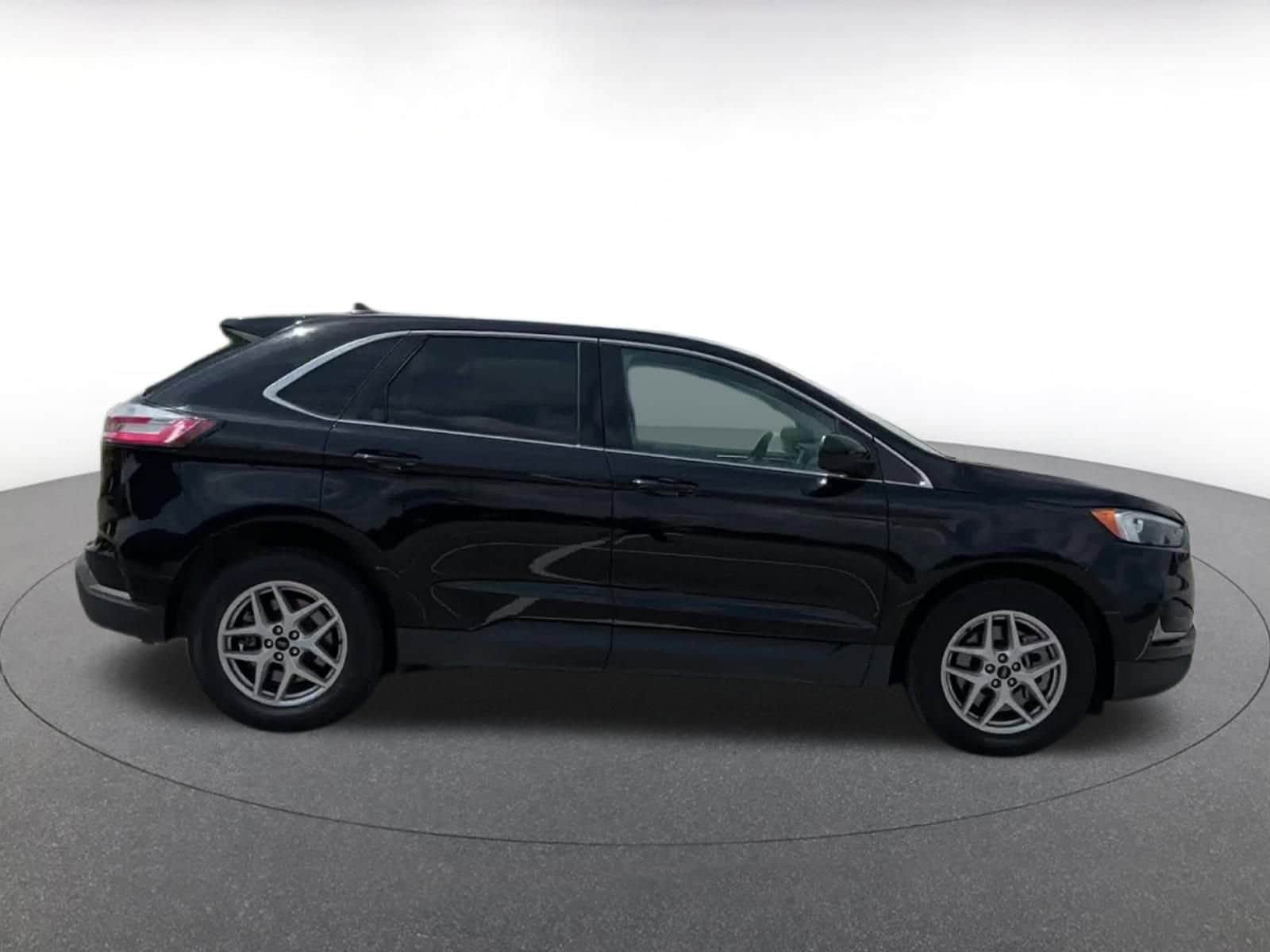 Thumbnail: 2024 Ford Edge - 16