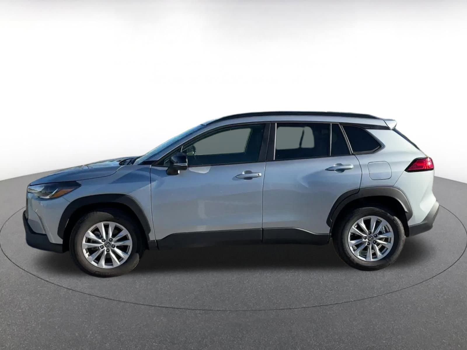 Thumbnail: 2025 Toyota Corolla Cross - 9