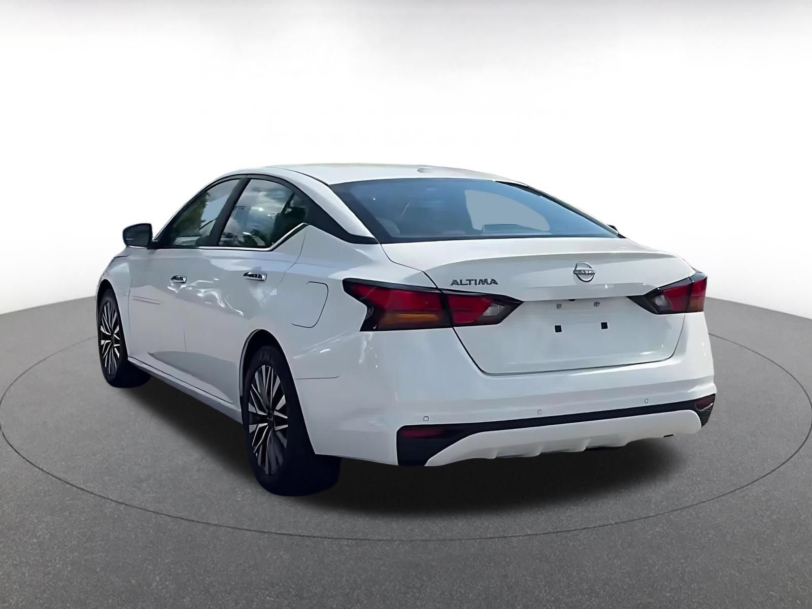 Thumbnail: 2025 Nissan Altima - 11