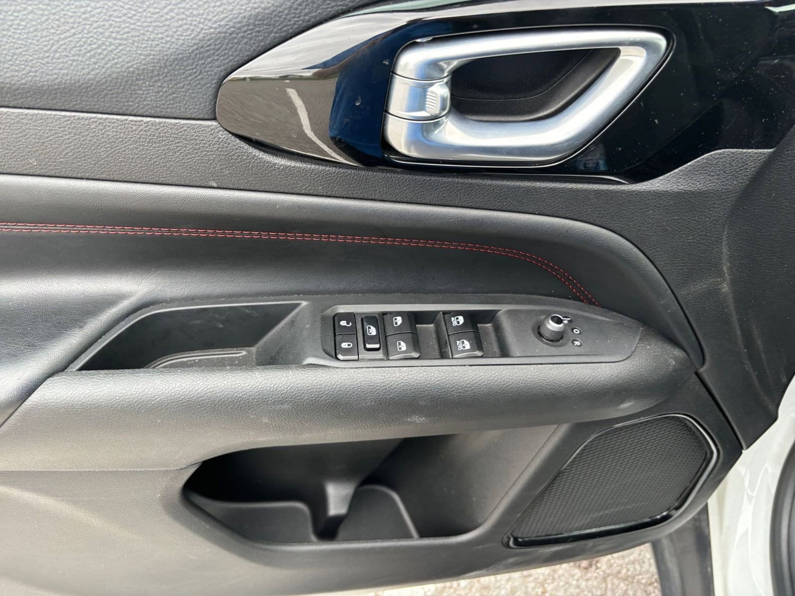 Thumbnail: 2025 Jeep Compass - 20