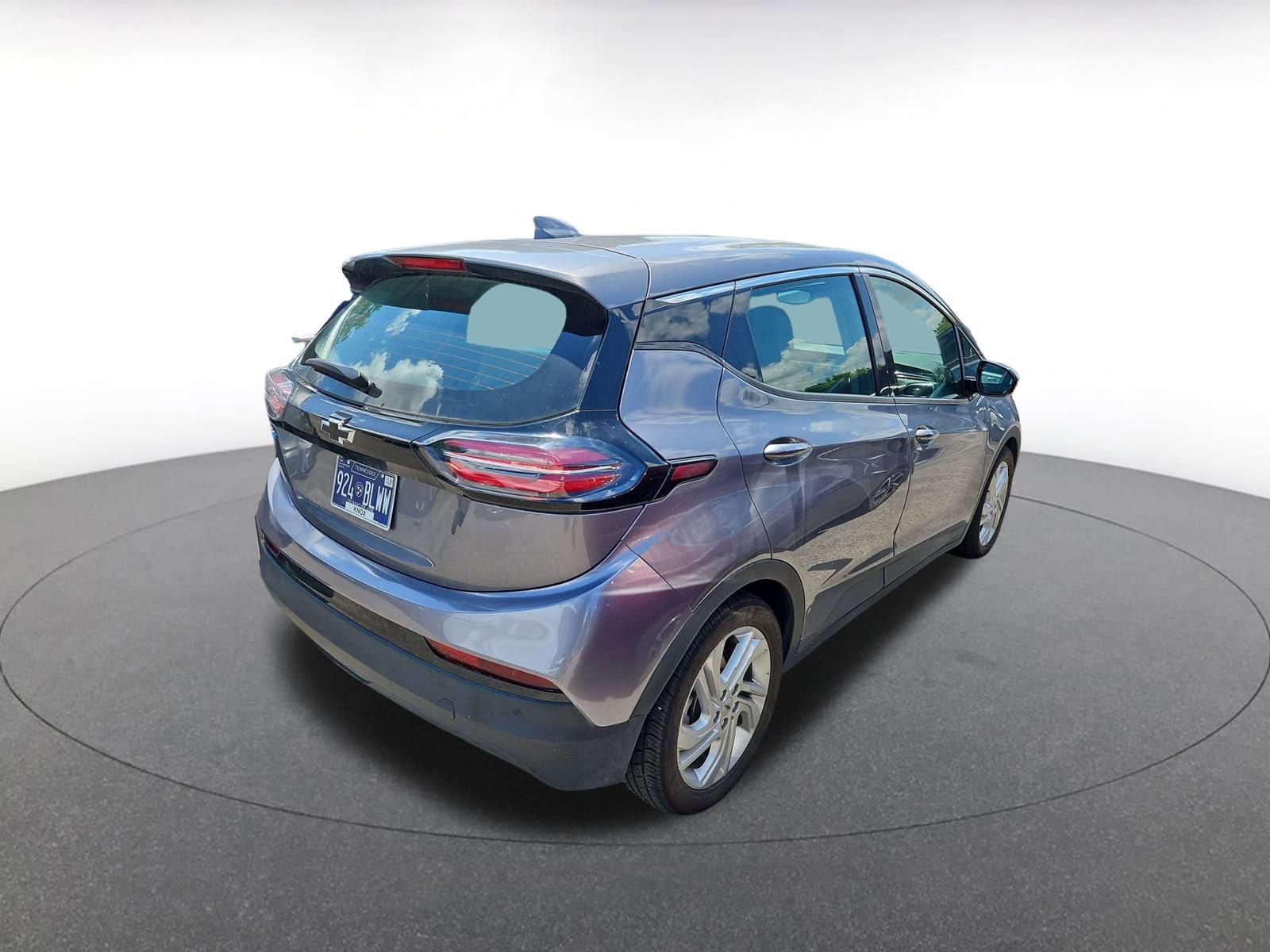 Thumbnail: 2023 Chevrolet Bolt EV - 4