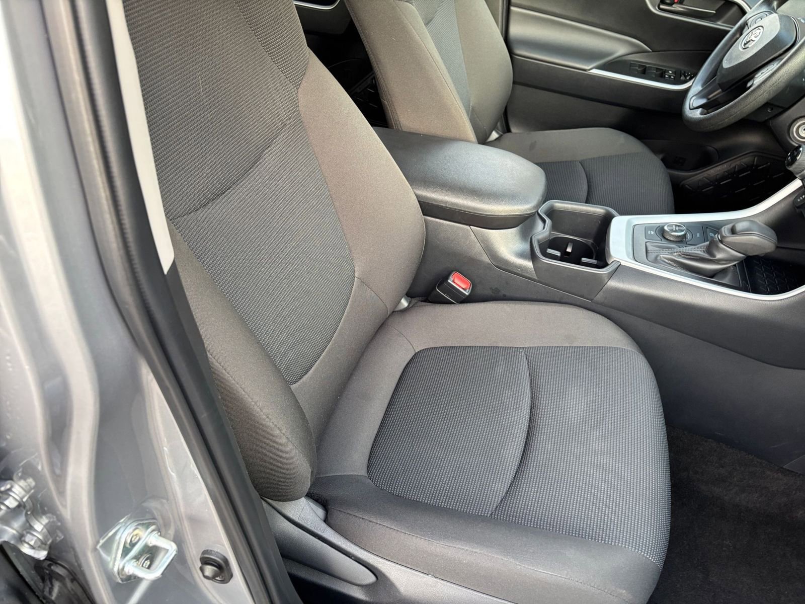 Thumbnail: 2025 Toyota RAV4 - 35