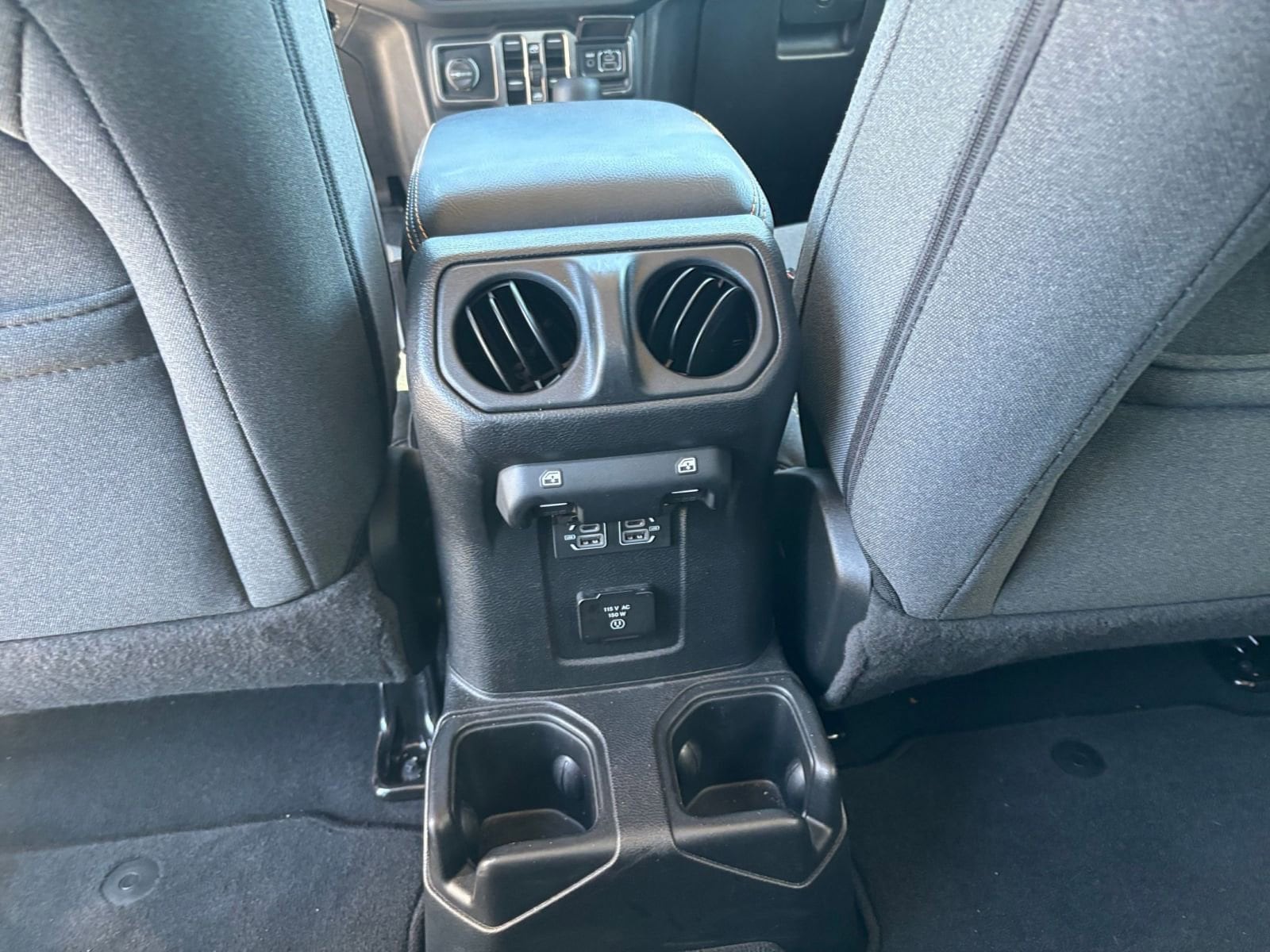 Thumbnail: 2025 Jeep Wrangler - 23