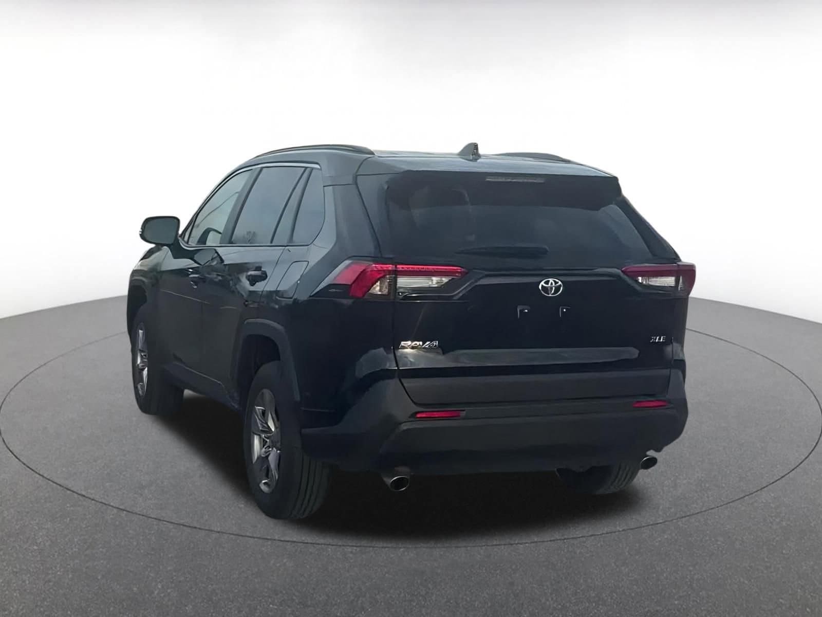 Thumbnail: 2025 Toyota RAV4 - 10