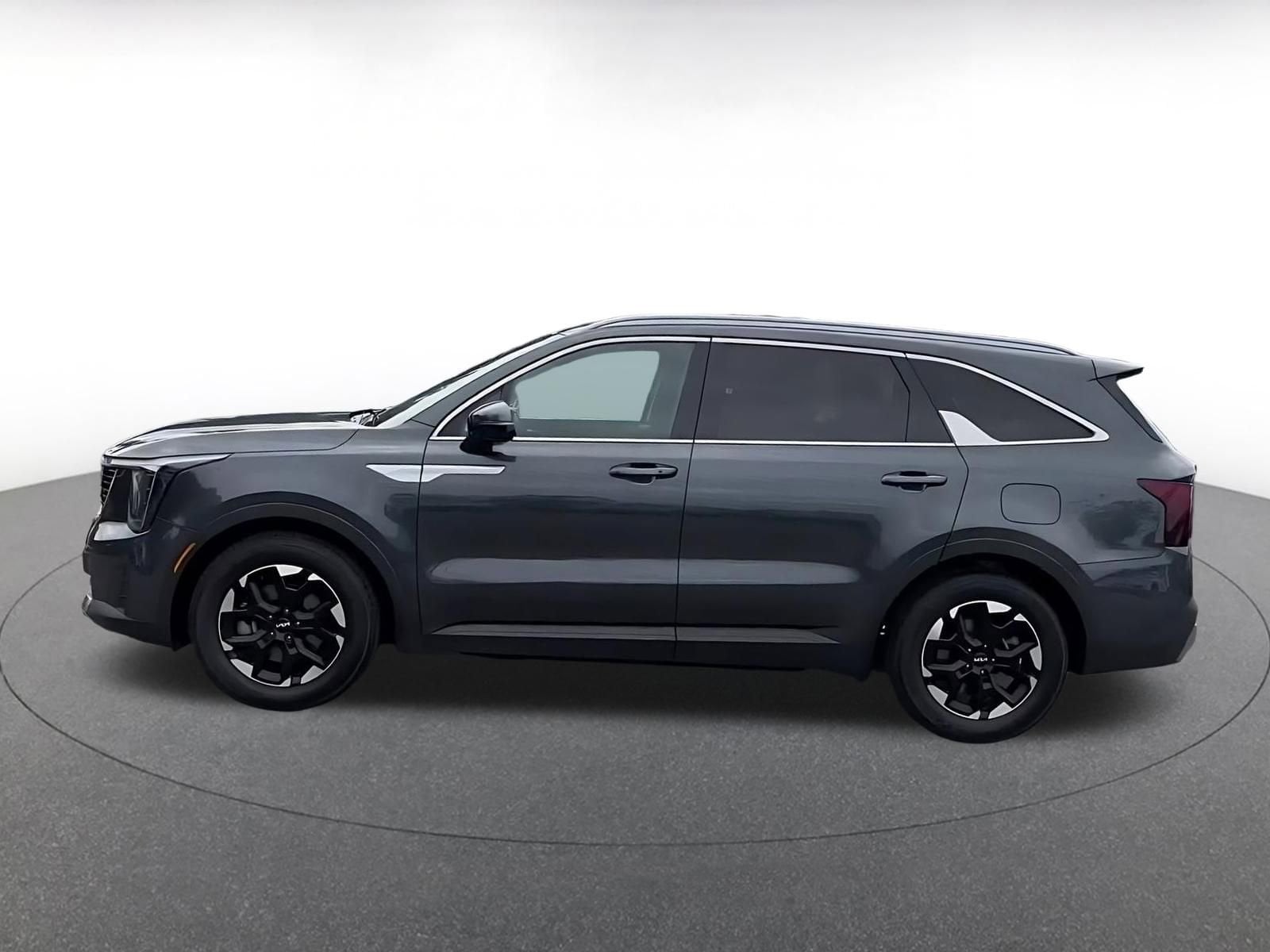 Thumbnail: 2024 Kia Sorento - 9