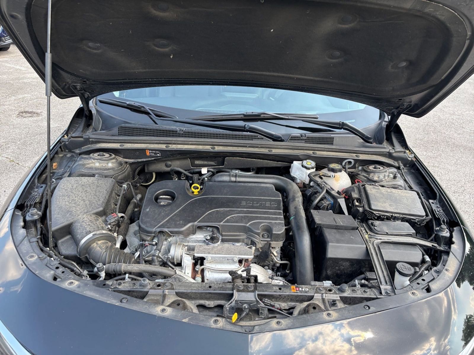 2024 Chevrolet Malibu LT 32