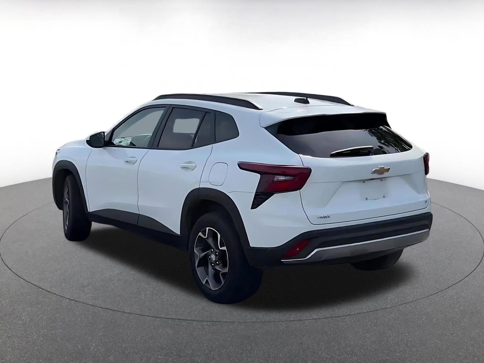 Thumbnail: 2025 Chevrolet Trax - 11