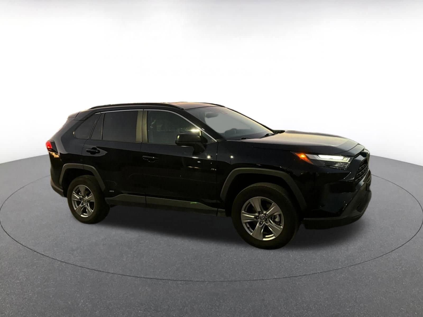 Thumbnail: 2025 Toyota RAV4 - 1