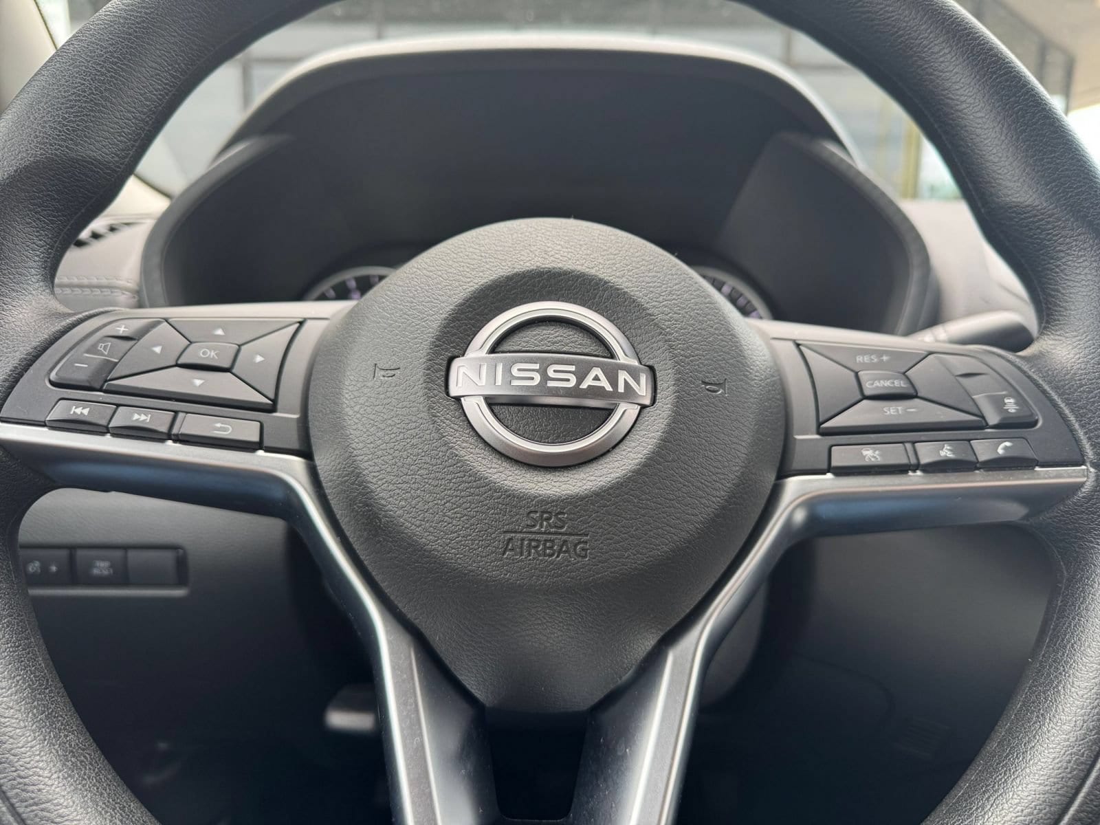 Thumbnail: 2025 Nissan Sentra - 25