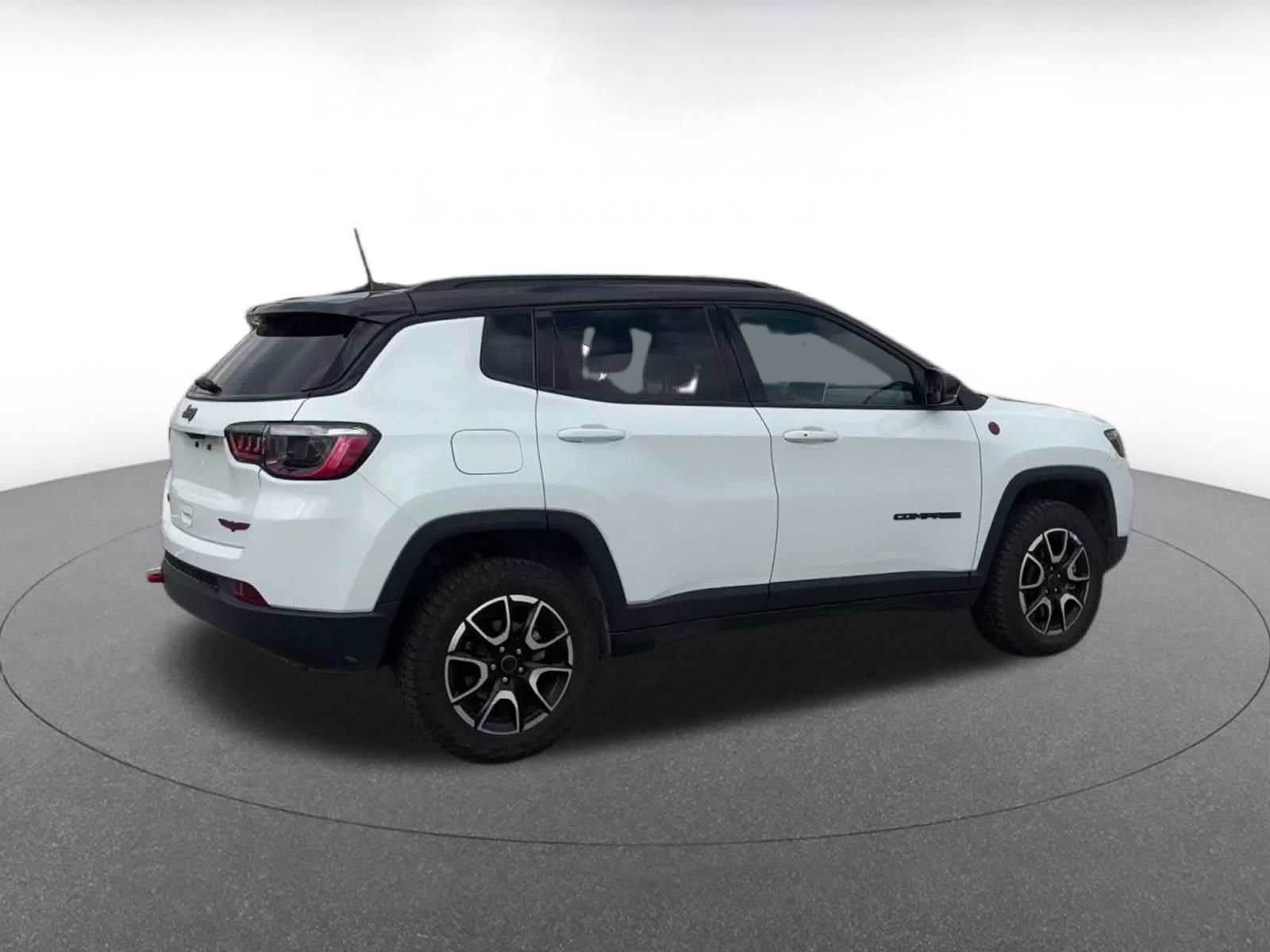 Thumbnail: 2025 Jeep Compass - 15