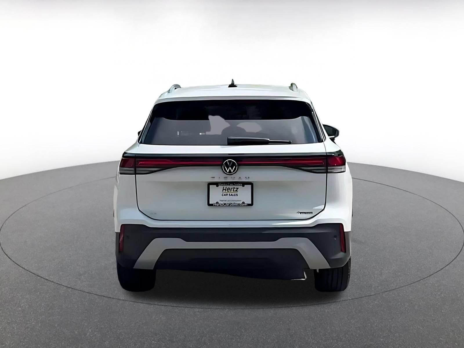 Thumbnail: 2026 Volkswagen Tiguan - 10