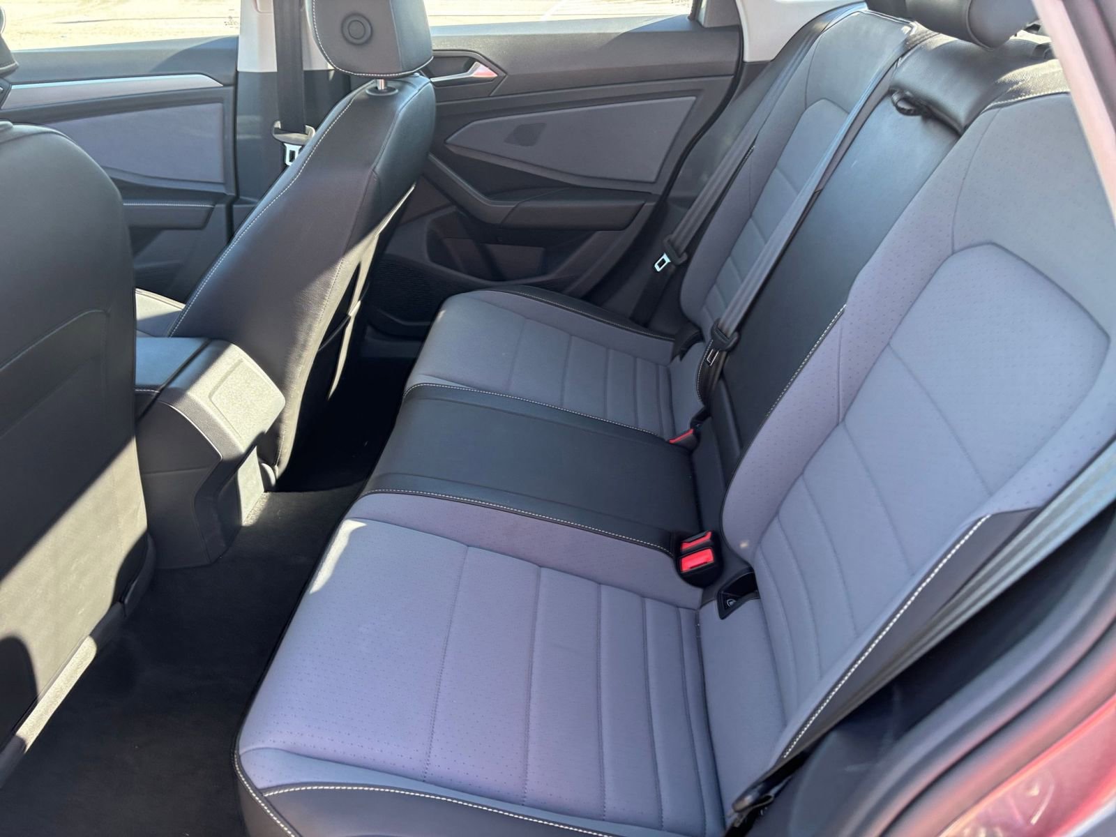 Thumbnail: 2025 Volkswagen Jetta - 24