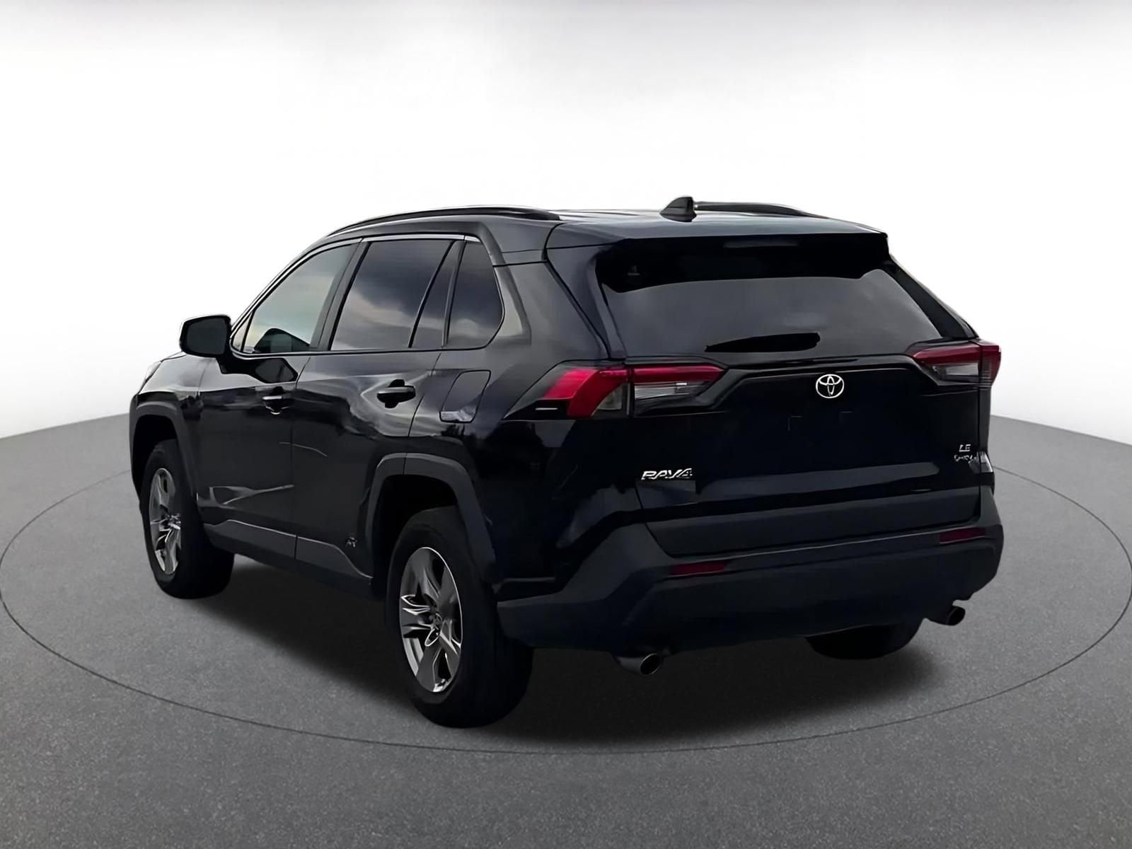 Thumbnail: 2025 Toyota RAV4 - 11