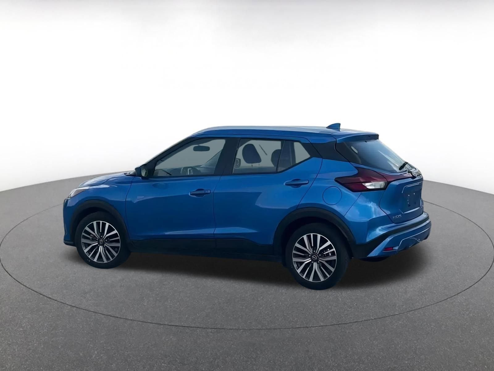 Thumbnail: 2024 Nissan Kicks - 10