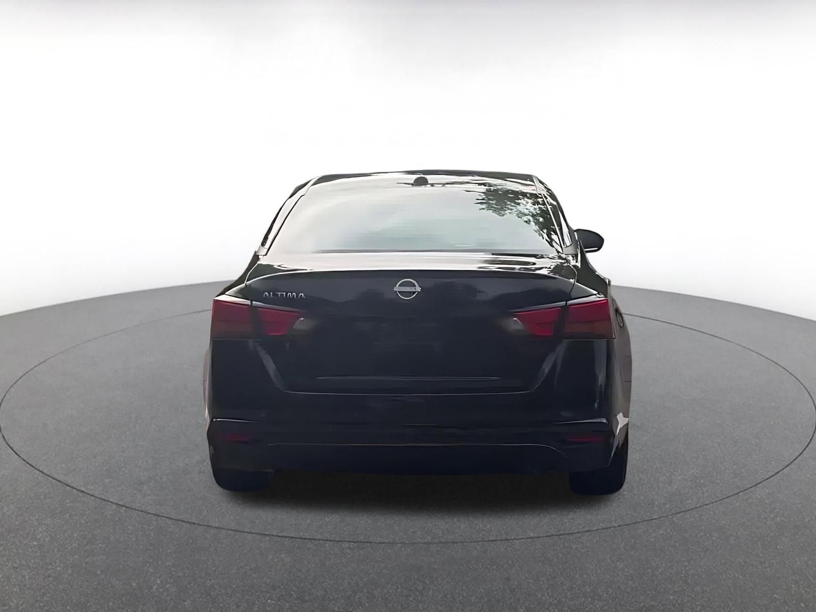 Thumbnail: 2025 Nissan Altima - 12