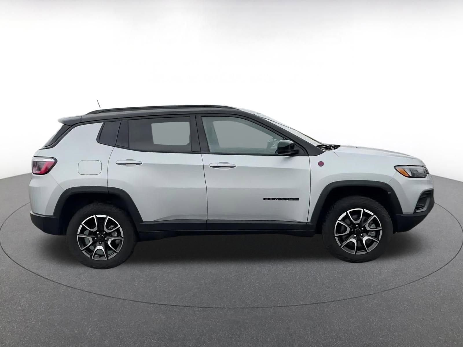 Thumbnail: 2025 Jeep Compass - 16