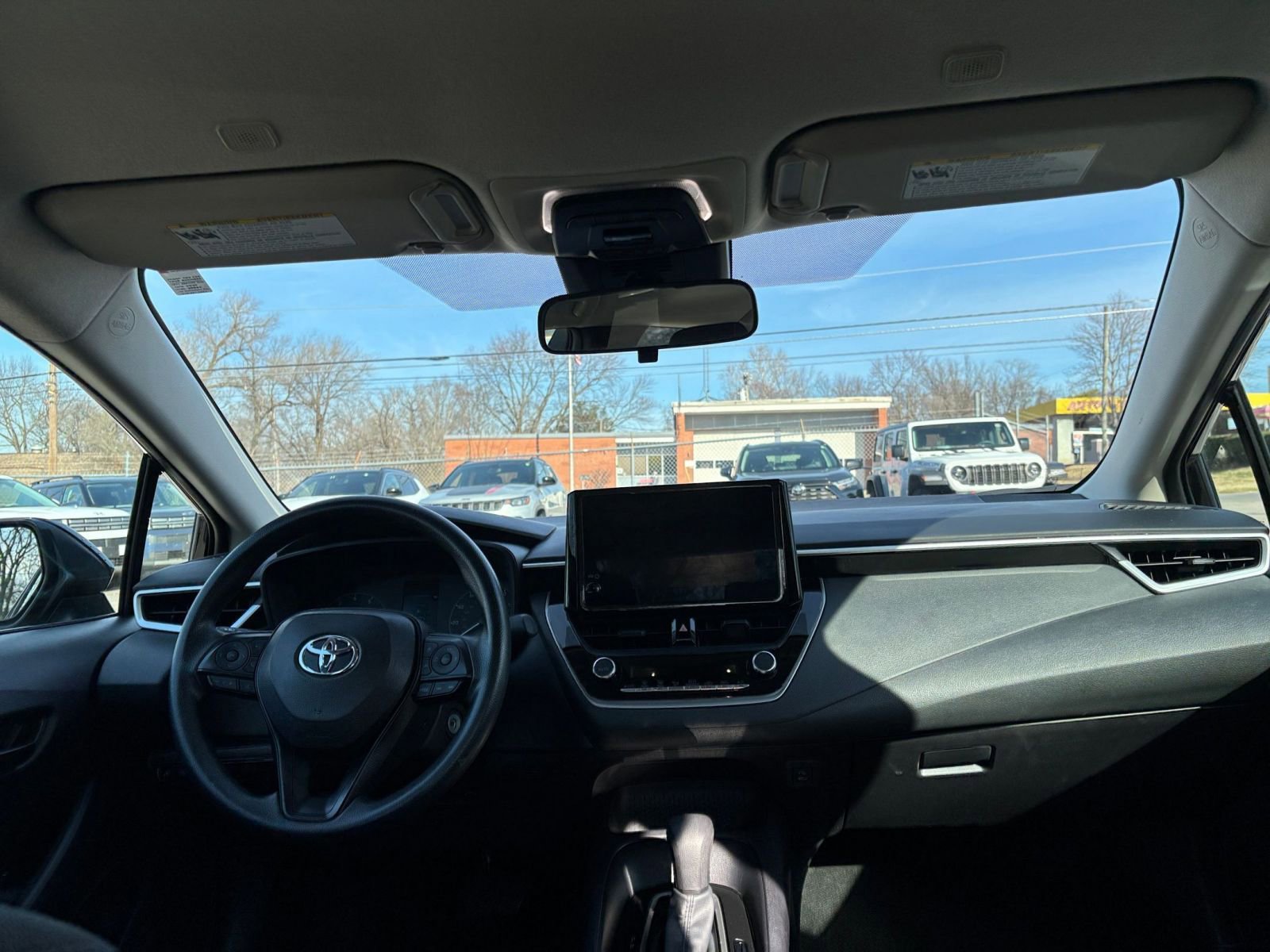 Thumbnail: 2025 Toyota Corolla - 31