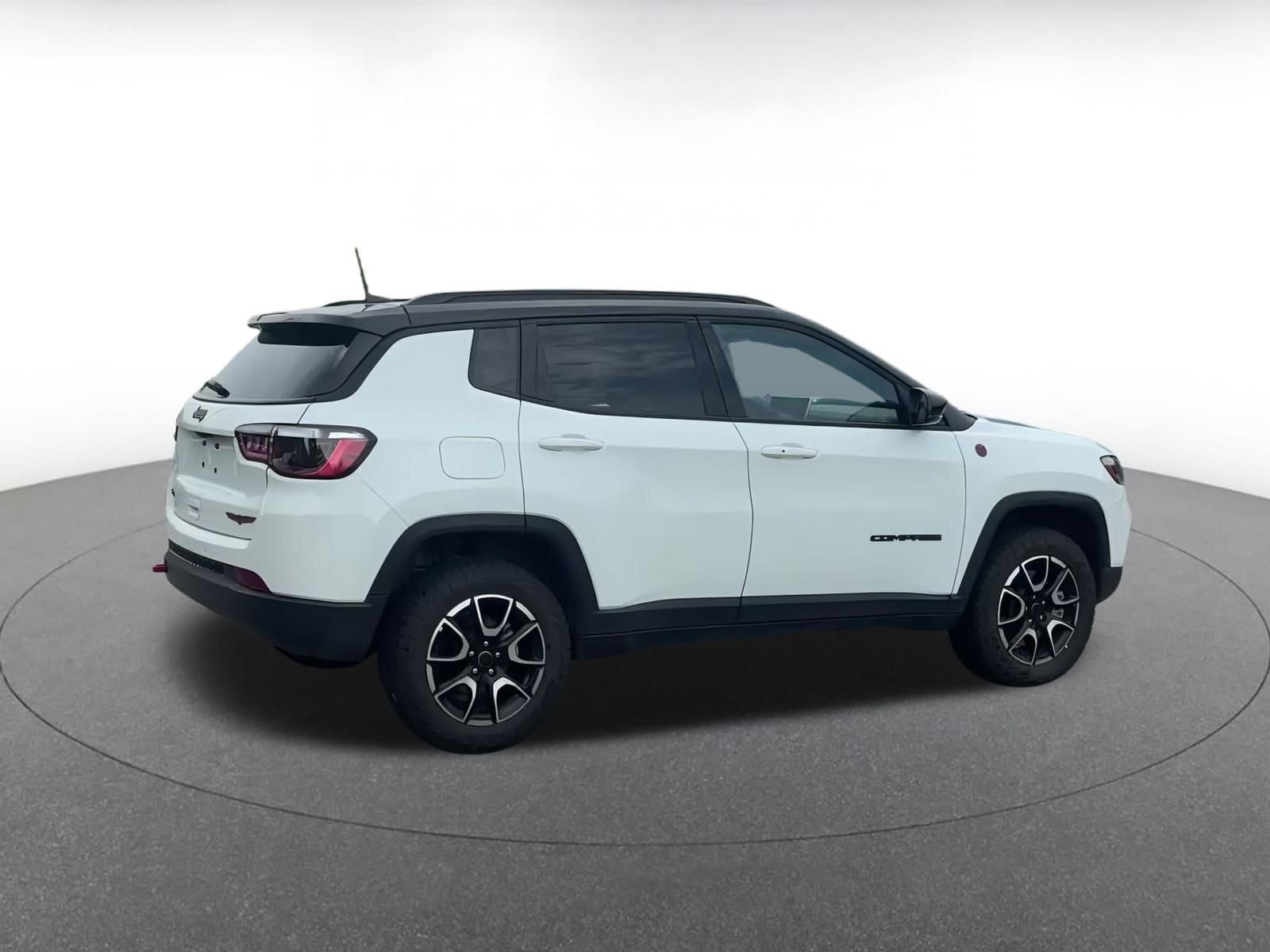 Thumbnail: 2025 Jeep Compass - 15