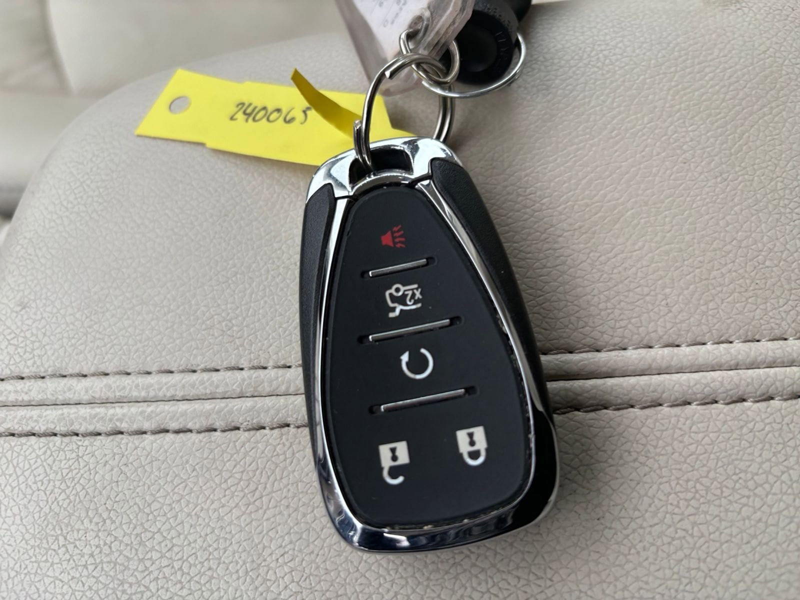 Thumbnail: 2024 Chevrolet Malibu - 22